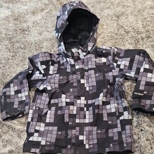 North Face Kids' Black and Gray Geometric  Tain Shell Jacket